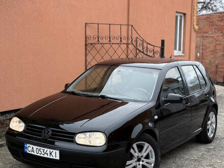 Черный Фольксваген Гольф, объемом двигателя 1.6 л и пробегом 286 тыс. км за 4000 $, фото 1 на Automoto.ua