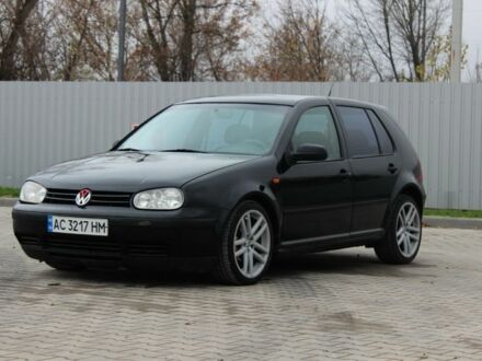 Черный Фольксваген Гольф, объемом двигателя 1.4 л и пробегом 230 тыс. км за 3250 $, фото 1 на Automoto.ua