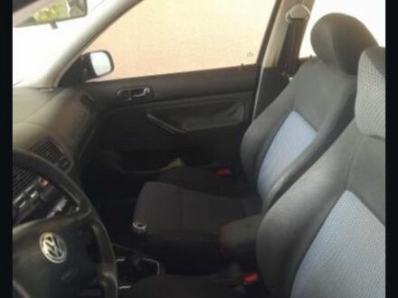 Черный Фольксваген Гольф, объемом двигателя 2 л и пробегом 50 тыс. км за 4100 $, фото 1 на Automoto.ua