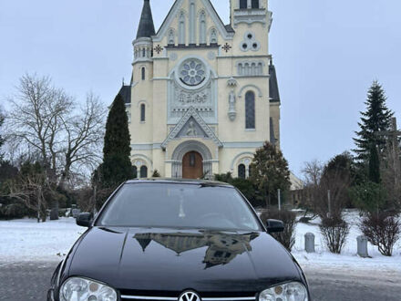Черный Фольксваген Гольф, объемом двигателя 1.39 л и пробегом 363 тыс. км за 3200 $, фото 1 на Automoto.ua