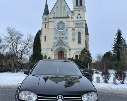 Черный Фольксваген Гольф, объемом двигателя 1.39 л и пробегом 363 тыс. км за 3200 $, фото 1 на Automoto.ua