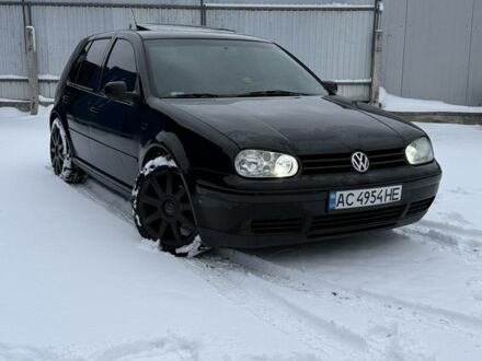 Черный Фольксваген Гольф, объемом двигателя 1.6 л и пробегом 360 тыс. км за 4200 $, фото 1 на Automoto.ua