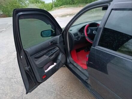 Фольксваген Гольф 1999 в Запорожье на Automoto.ua Черный Фольксваген Гольф, объемом двигателя 1.6 л и пробегом 380 тыс. км за 3900 $, фото 1 на Automoto.ua