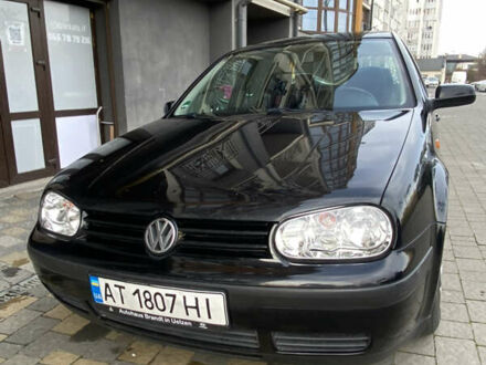 Черный Фольксваген Гольф, объемом двигателя 1.39 л и пробегом 189 тыс. км за 3300 $, фото 1 на Automoto.ua