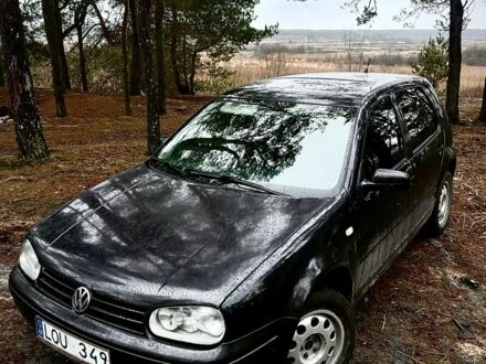 Черный Фольксваген Гольф, объемом двигателя 1.9 л и пробегом 320 тыс. км за 1750 $, фото 1 на Automoto.ua
