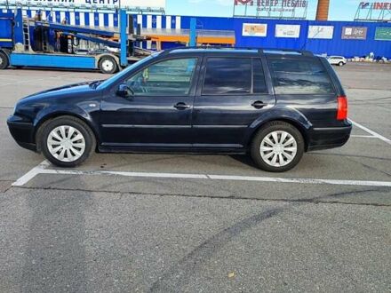 Черный Фольксваген Гольф, объемом двигателя 1.39 л и пробегом 20 тыс. км за 4200 $, фото 1 на Automoto.ua