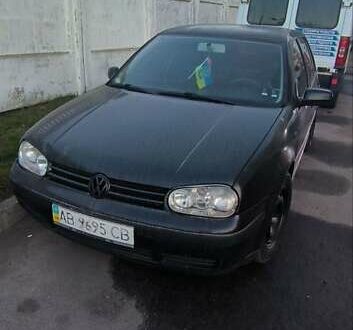 Черный Фольксваген Гольф, объемом двигателя 1.39 л и пробегом 482 тыс. км за 2300 $, фото 1 на Automoto.ua