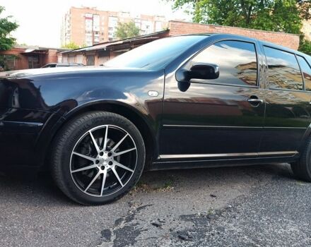 Черный Фольксваген Гольф, объемом двигателя 0 л и пробегом 267 тыс. км за 5800 $, фото 1 на Automoto.ua