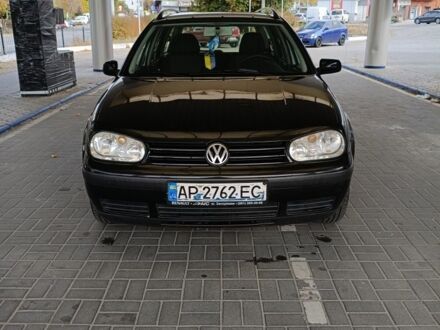 Черный Фольксваген Гольф, объемом двигателя 1.4 л и пробегом 369 тыс. км за 4100 $, фото 1 на Automoto.ua