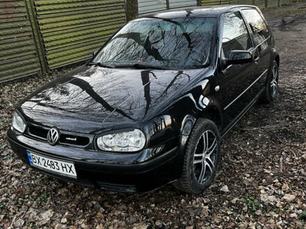 Черный Фольксваген Гольф, объемом двигателя 1.39 л и пробегом 256 тыс. км за 3249 $, фото 1 на Automoto.ua