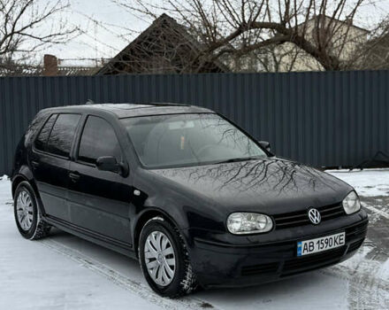 Черный Фольксваген Гольф, объемом двигателя 1.6 л и пробегом 268 тыс. км за 3500 $, фото 1 на Automoto.ua