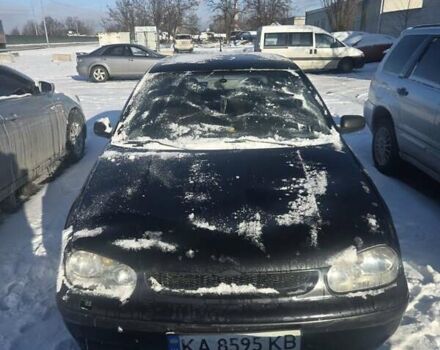 Черный Фольксваген Гольф, объемом двигателя 1.9 л и пробегом 400 тыс. км за 1500 $, фото 1 на Automoto.ua