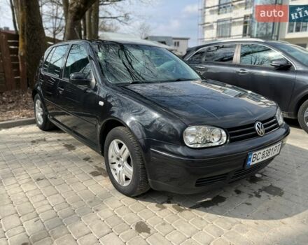 Черный Фольксваген Гольф, объемом двигателя 1.6 л и пробегом 282 тыс. км за 3900 $, фото 1 на Automoto.ua