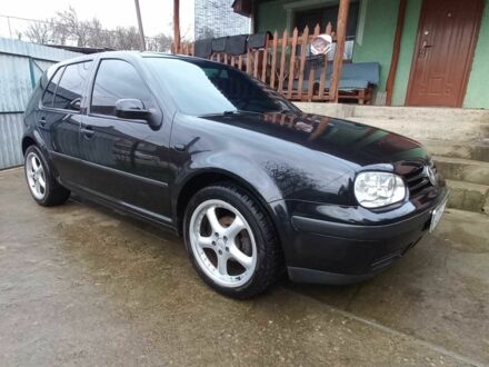 Черный Фольксваген Гольф, объемом двигателя 1.4 л и пробегом 287 тыс. км за 3800 $, фото 1 на Automoto.ua