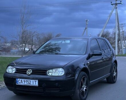 Черный Фольксваген Гольф, объемом двигателя 1.6 л и пробегом 280 тыс. км за 4500 $, фото 1 на Automoto.ua