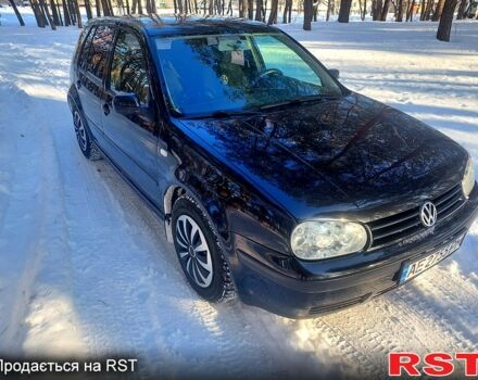 Черный Фольксваген Гольф, объемом двигателя 1.4 л и пробегом 276 тыс. км за 4500 $, фото 1 на Automoto.ua