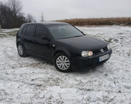 Черный Фольксваген Гольф, объемом двигателя 1.6 л и пробегом 235 тыс. км за 3050 $, фото 1 на Automoto.ua