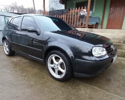 Черный Фольксваген Гольф, объемом двигателя 1.39 л и пробегом 250 тыс. км за 3800 $, фото 1 на Automoto.ua