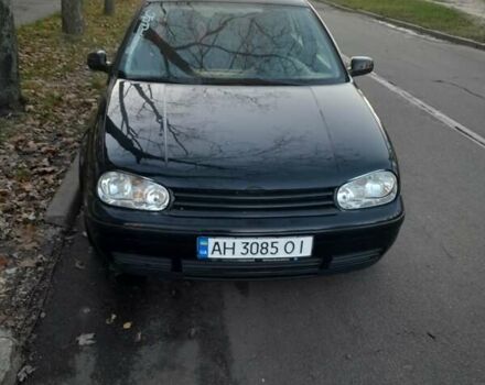 Черный Фольксваген Гольф, объемом двигателя 1.6 л и пробегом 240 тыс. км за 5000 $, фото 1 на Automoto.ua