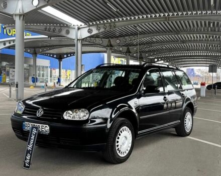 Черный Фольксваген Гольф, объемом двигателя 0 л и пробегом 374 тыс. км за 3900 $, фото 1 на Automoto.ua