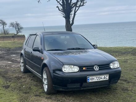 Чорний Фольксваген Гольф, об'ємом двигуна 1.6 л та пробігом 294 тис. км за 3900 $, фото 1 на Automoto.ua