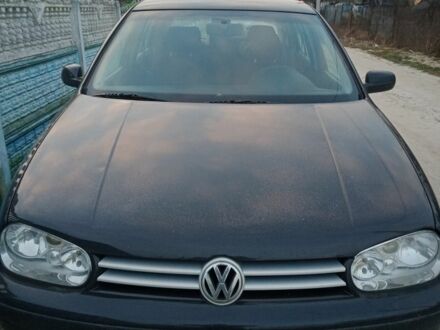 Черный Фольксваген Гольф, объемом двигателя 1.6 л и пробегом 340 тыс. км за 2500 $, фото 1 на Automoto.ua