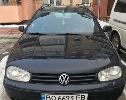 Черный Фольксваген Гольф, объемом двигателя 1.6 л и пробегом 294 тыс. км за 4200 $, фото 1 на Automoto.ua