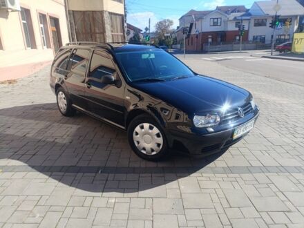 Черный Фольксваген Гольф, объемом двигателя 1.4 л и пробегом 243 тыс. км за 3700 $, фото 1 на Automoto.ua