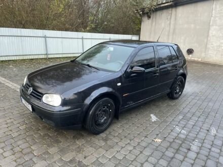 Черный Фольксваген Гольф, объемом двигателя 1.4 л и пробегом 233 тыс. км за 3700 $, фото 1 на Automoto.ua