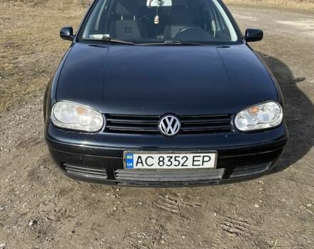 Черный Фольксваген Гольф, объемом двигателя 1.6 л и пробегом 254 тыс. км за 4500 $, фото 1 на Automoto.ua