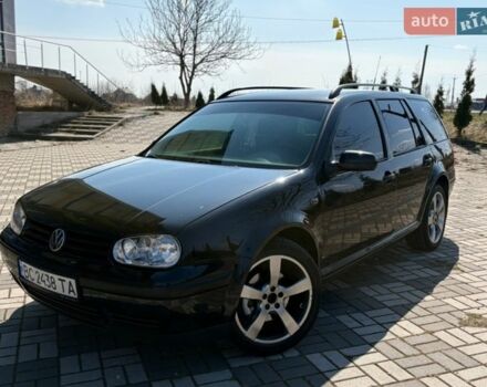Черный Фольксваген Гольф, объемом двигателя 1.39 л и пробегом 238 тыс. км за 3500 $, фото 1 на Automoto.ua