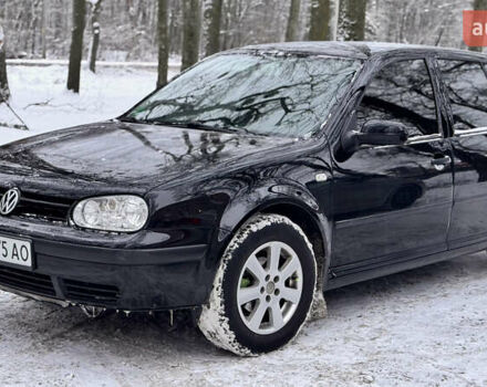 Черный Фольксваген Гольф, объемом двигателя 1.6 л и пробегом 258 тыс. км за 3500 $, фото 1 на Automoto.ua