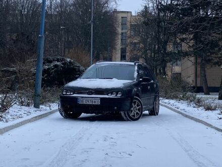 Чорний Фольксваген Гольф, об'ємом двигуна 1.6 л та пробігом 337 тис. км за 3900 $, фото 1 на Automoto.ua