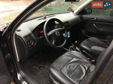 Чорний Фольксваген Гольф, об'ємом двигуна 1.6 л та пробігом 275 тис. км за 4000 $, фото 1 на Automoto.ua