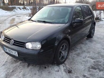Черный Фольксваген Гольф, объемом двигателя 1.6 л и пробегом 314 тыс. км за 2250 $, фото 1 на Automoto.ua