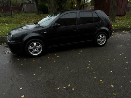 Черный Фольксваген Гольф, объемом двигателя 1.9 л и пробегом 238 тыс. км за 4200 $, фото 1 на Automoto.ua