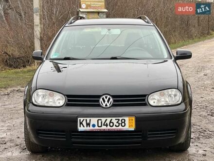 Черный Фольксваген Гольф, объемом двигателя 1.6 л и пробегом 136 тыс. км за 5700 $, фото 1 на Automoto.ua