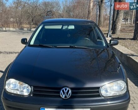 Черный Фольксваген Гольф, объемом двигателя 1.39 л и пробегом 420 тыс. км за 4100 $, фото 1 на Automoto.ua