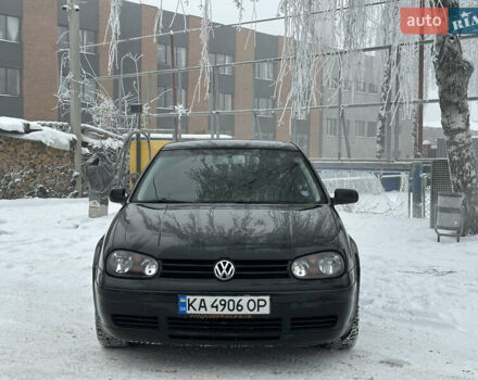 Черный Фольксваген Гольф, объемом двигателя 1.6 л и пробегом 227 тыс. км за 4300 $, фото 1 на Automoto.ua