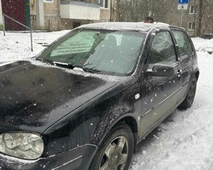 Черный Фольксваген Гольф, объемом двигателя 1.6 л и пробегом 330 тыс. км за 3500 $, фото 1 на Automoto.ua