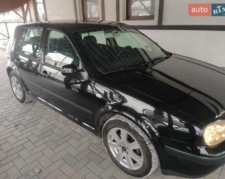 Черный Фольксваген Гольф, объемом двигателя 1.6 л и пробегом 304 тыс. км за 4150 $, фото 1 на Automoto.ua