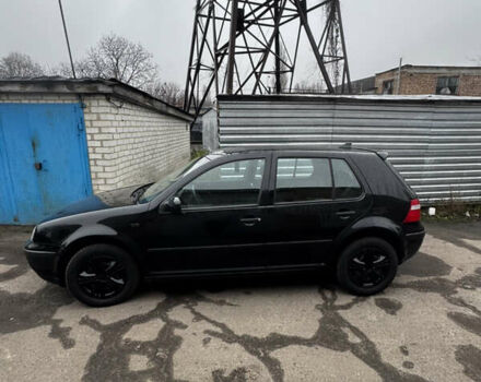 Черный Фольксваген Гольф, объемом двигателя 1.39 л и пробегом 253 тыс. км за 3899 $, фото 1 на Automoto.ua