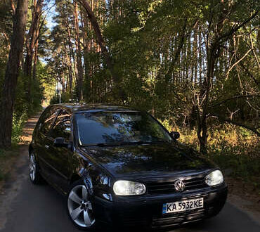 Чорний Фольксваген Гольф, об'ємом двигуна 1.39 л та пробігом 213 тис. км за 3600 $, фото 1 на Automoto.ua