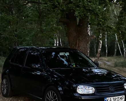 Черный Фольксваген Гольф, объемом двигателя 1.6 л и пробегом 274 тыс. км за 4600 $, фото 1 на Automoto.ua