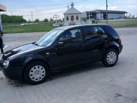 Фольксваген Гольф 2003 у Кельменцах на Automoto.ua Чорний Фольксваген Гольф, об'ємом двигуна 1.6 л та пробігом 255 тис. км за 5000 $, фото 1 на Automoto.ua