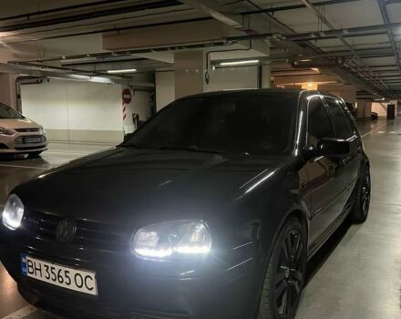 Черный Фольксваген Гольф, объемом двигателя 1.8 л и пробегом 327 тыс. км за 5500 $, фото 1 на Automoto.ua