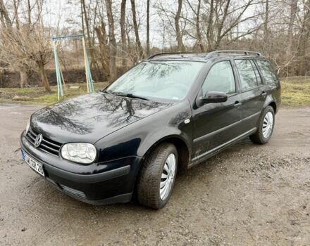 Черный Фольксваген Гольф, объемом двигателя 1.9 л и пробегом 289 тыс. км за 3000 $, фото 1 на Automoto.ua