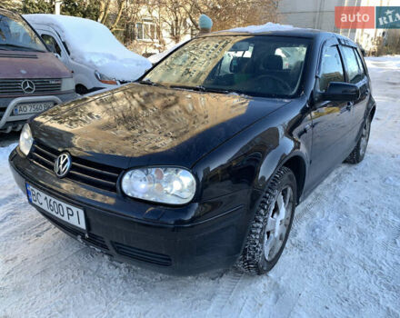 Черный Фольксваген Гольф, объемом двигателя 1.6 л и пробегом 223 тыс. км за 4650 $, фото 1 на Automoto.ua