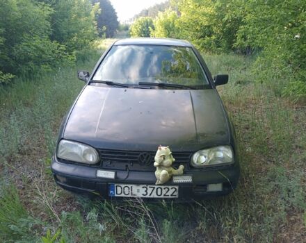 Черный Фольксваген Гольф, объемом двигателя 1.9 л и пробегом 280 тыс. км за 1744 $, фото 1 на Automoto.ua