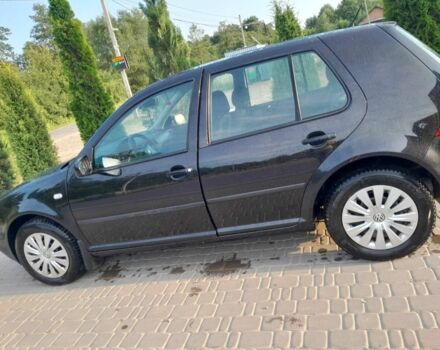 Черный Фольксваген Гольф, объемом двигателя 0 л и пробегом 199 тыс. км за 4000 $, фото 1 на Automoto.ua